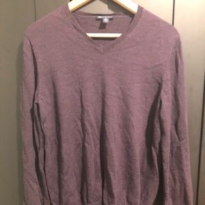 GAP men’s purple pullover sweater